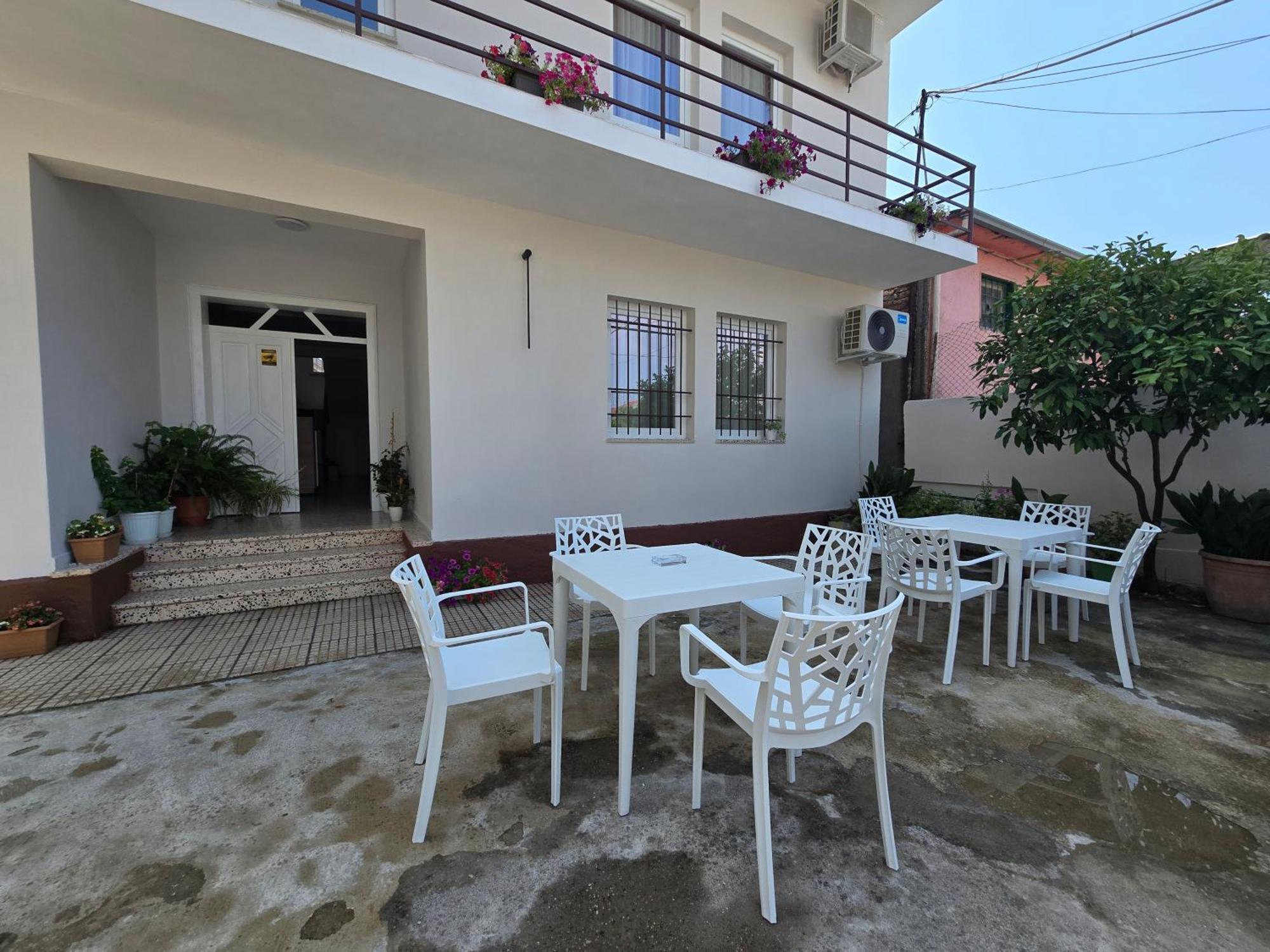 Hotel Aleks Shkodër Esterno foto