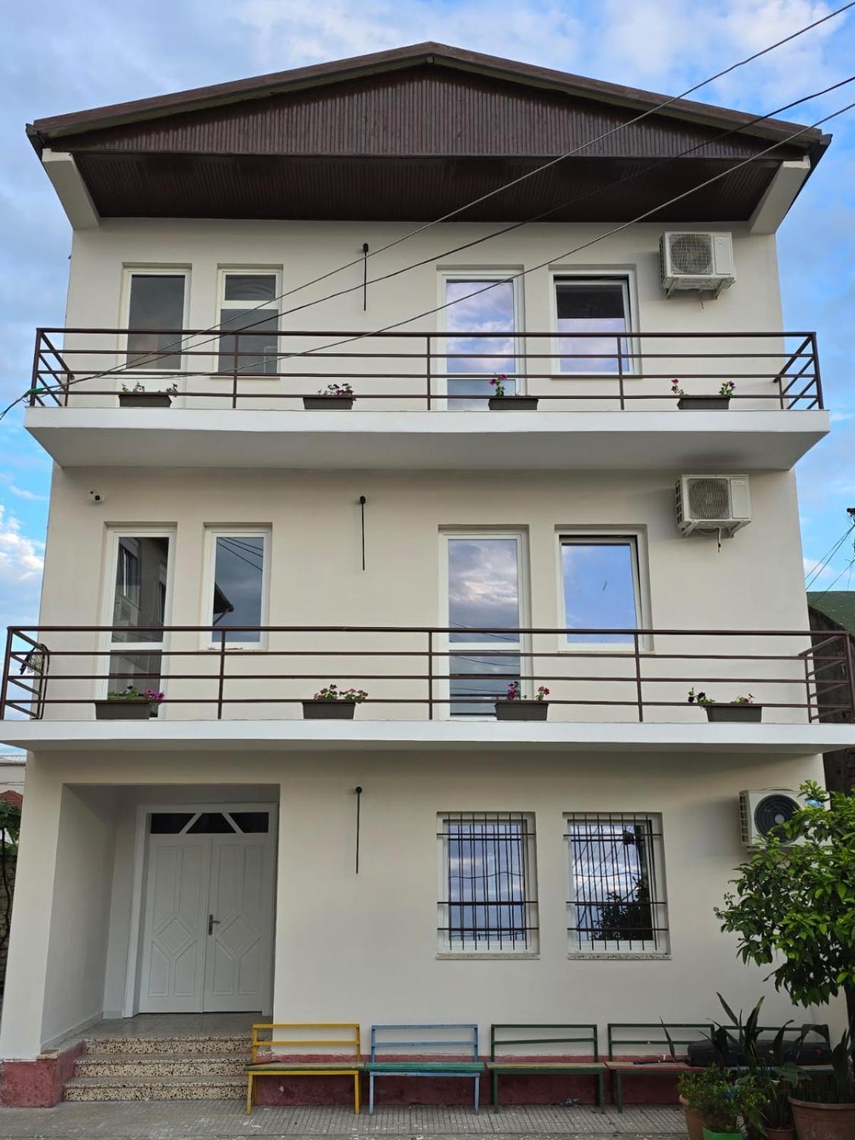 Hotel Aleks Shkodër Esterno foto